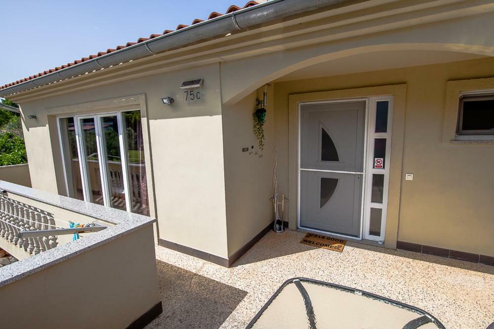 Apartments Flora Medulin Exterior photo